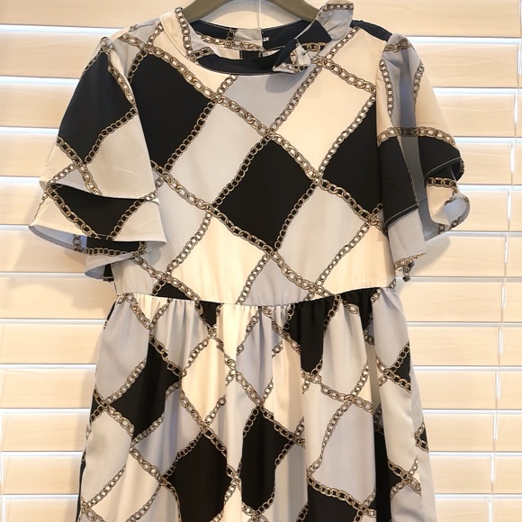 JANIE AND JACK Girl Blue Chain Flutter sleeve dress, size 5/6 - Picture 2 of 9